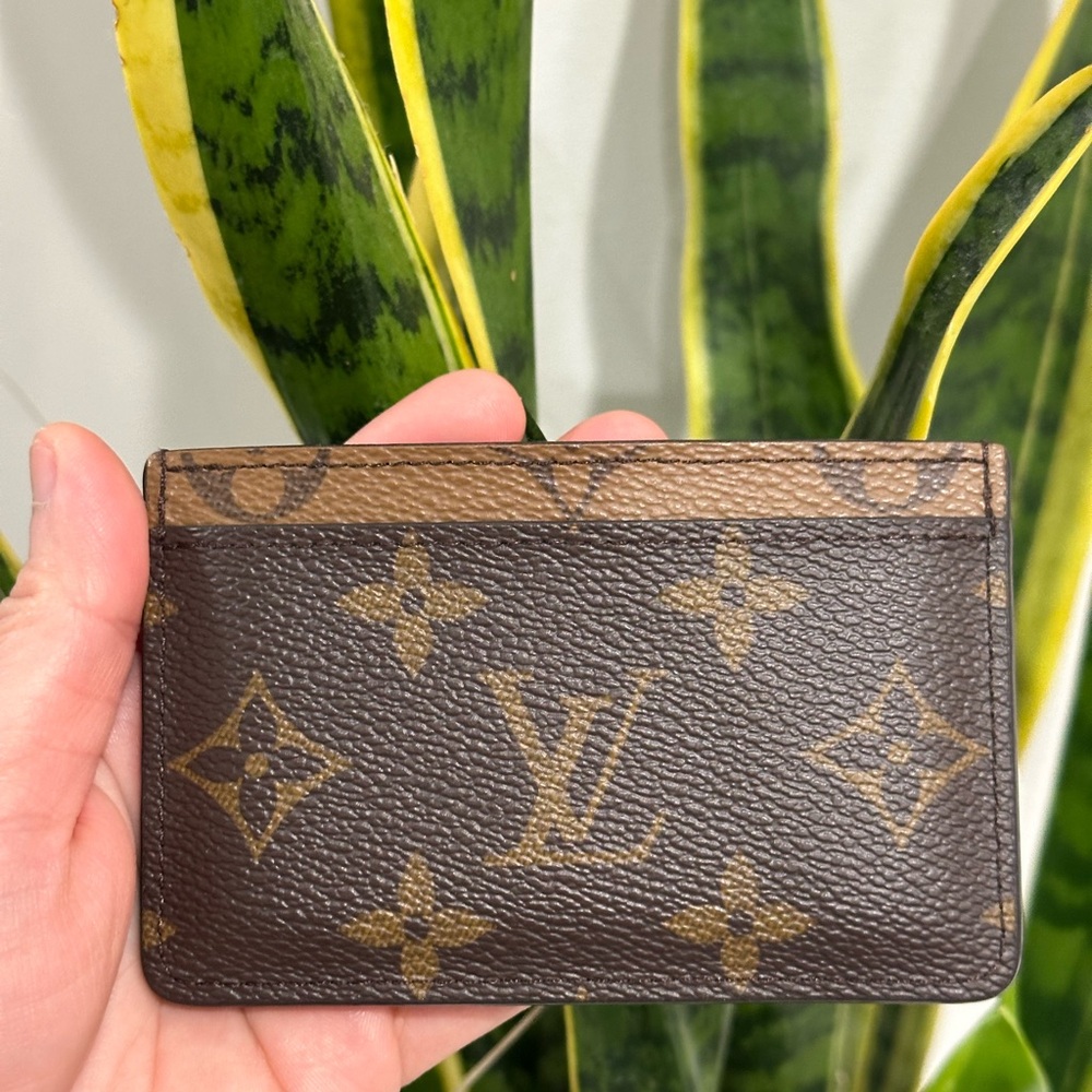 Louis Vuitton Monogram Reverse Card Holder